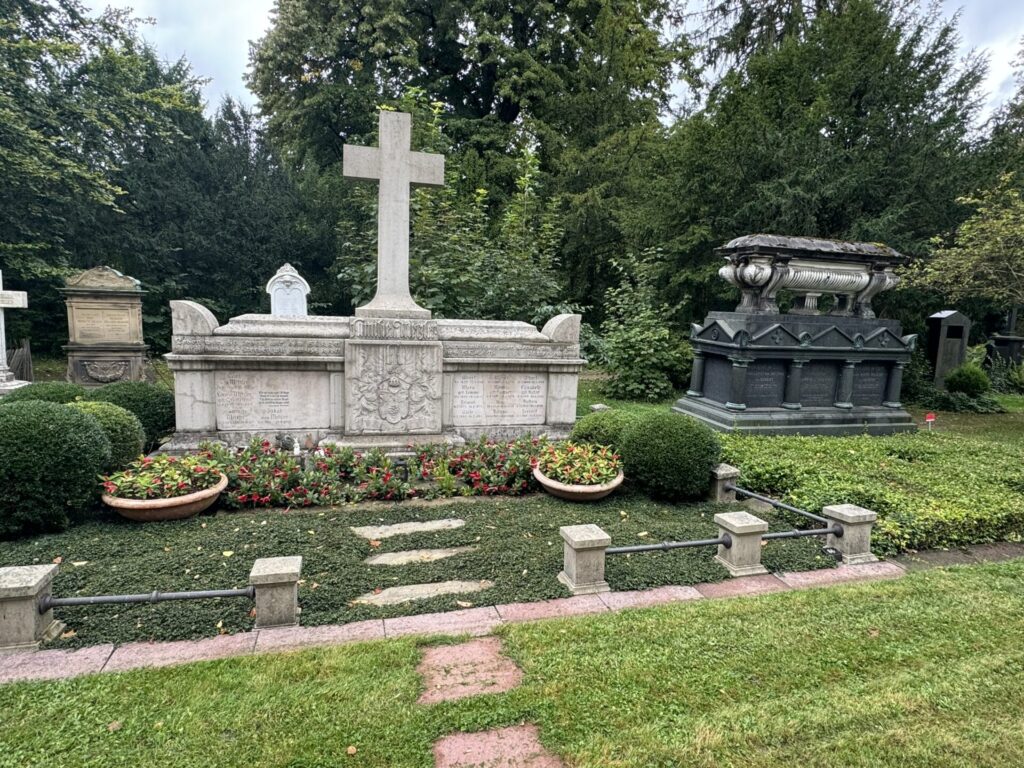 Familiengrab am Hauptfriedhof Frankfurt
